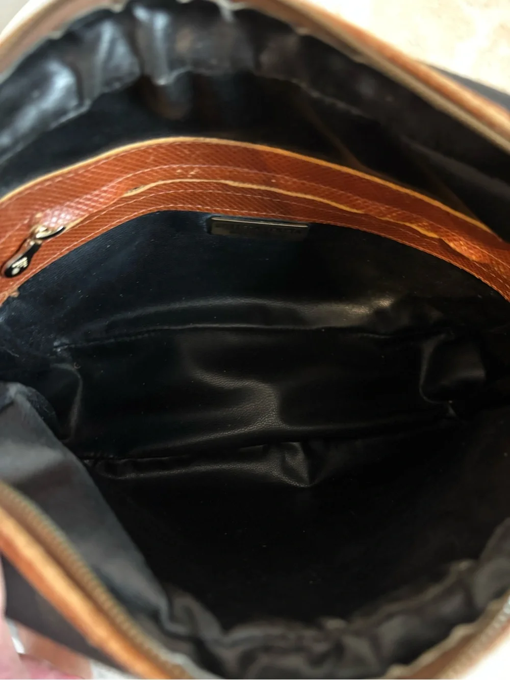 Vintage Bottega Veneta leather camera bag/pouch
